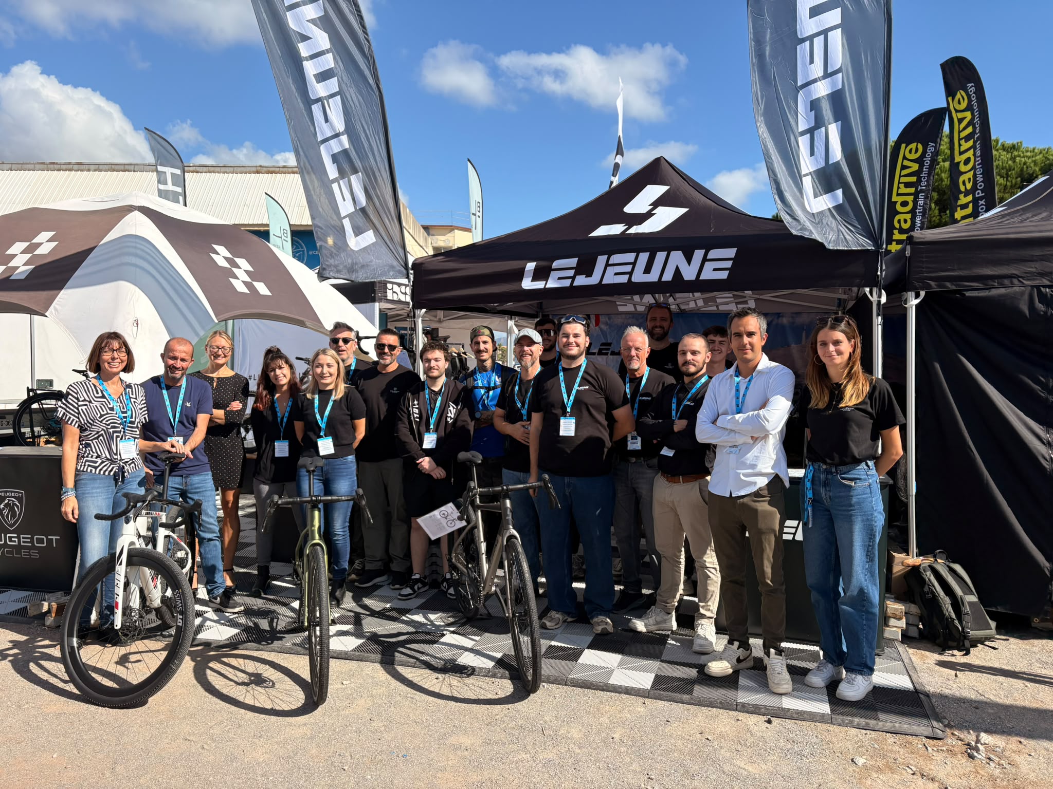 Mobicity au Roc d'Azur sur le stand Peugeot Cycles et Lejeune